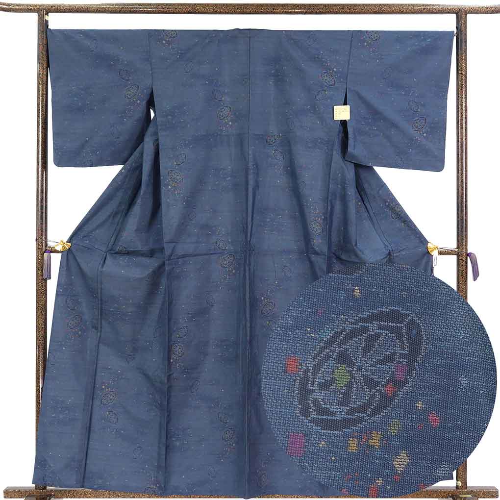紬 リサイクル着物 身丈160cm 裄68cm 前幅29cm 後幅32cm 袖丈49cm 袖幅34cm レディース 単衣 源氏車 裄長 裄Lサイズ 初夏・初秋用 正絹（シルク）ネイビー 美品 リメイク リユース【ランクA】