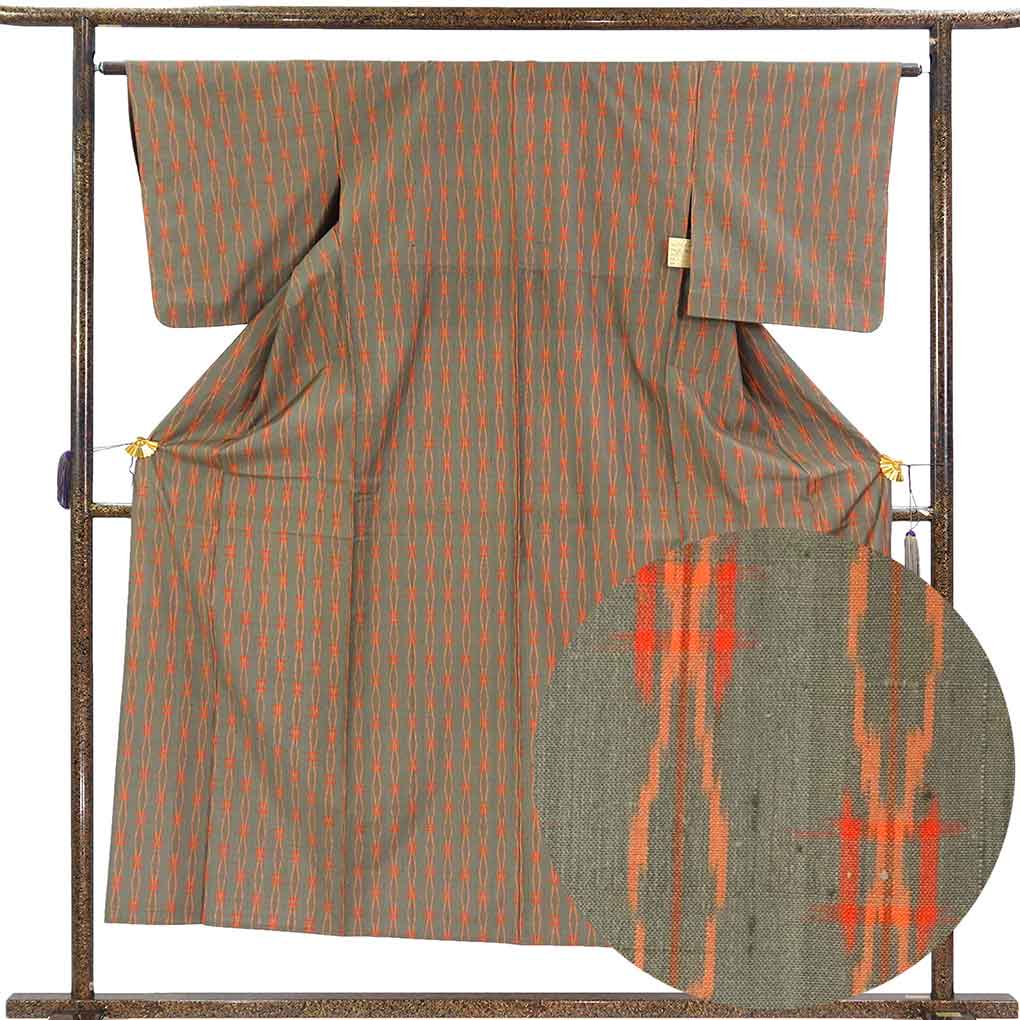 紬 リサイクル着物 身丈152cm 裄63cm 前幅24cm 後幅29.5cm 袖丈47cm 袖幅32cm レディース 単衣 立涌 裄Mサイズ 初夏・初秋用 正絹（シルク）グリーン 美品 リメイク リユース【ランクA】