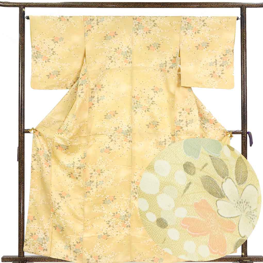 小紋 リサイクル着物 身丈161cm 裄66cm 前幅23cm 後幅30cm 袖丈49cm 袖幅34cm レディース 袷 桜 裄長 裄M-Lサイズ 秋冬春用 正絹（シルク）イエロー やや難 リメイク リユース【ランクB】