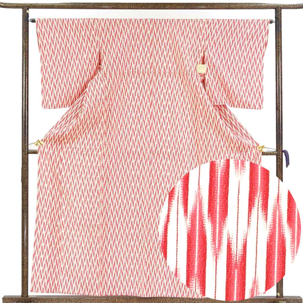 小紋 リサイクル着物 身丈160cm 裄65cm 前幅23cm 後幅29cm 袖丈53cm 袖幅33cm レディース 単衣 矢絣 裄Mサイズ 初夏・初秋用 正絹（シルク）レッド 美品 リメイク リユース【ランクA】