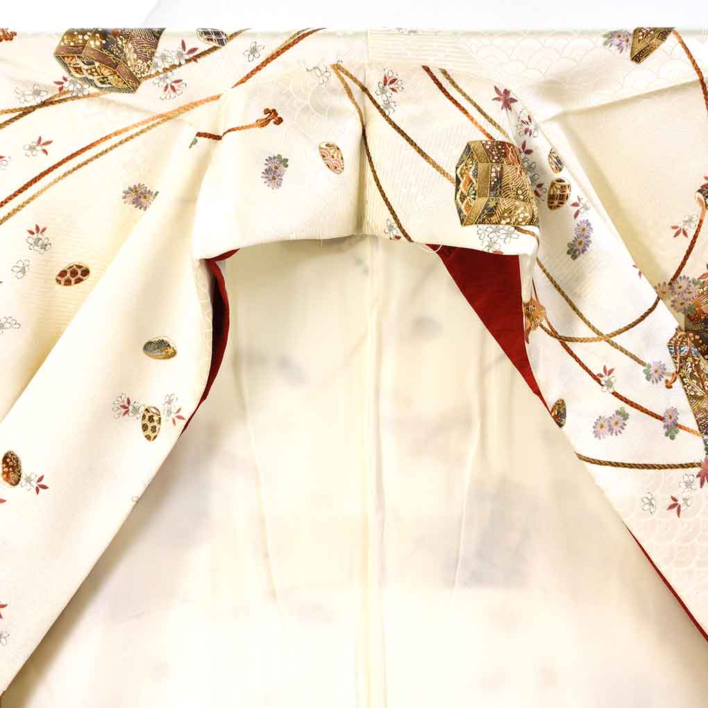 小紋 リサイクル着物 身丈159cm 裄63cm 前幅22.5cm 後幅27cm 袖丈56cm 袖幅32cm レディース 袷 貝桶 裄Mサイズ 秋冬春用 正絹（シルク）ホワイト 未使用品 リメイク リユース【ランクS】