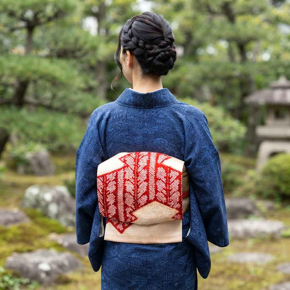名古屋帯 リサイクル帯 幅30cm 長さ352cm レディース 絞り 秋冬春用 正絹(シルク)ホワイト やや難 リメイク リユース【ランクB】