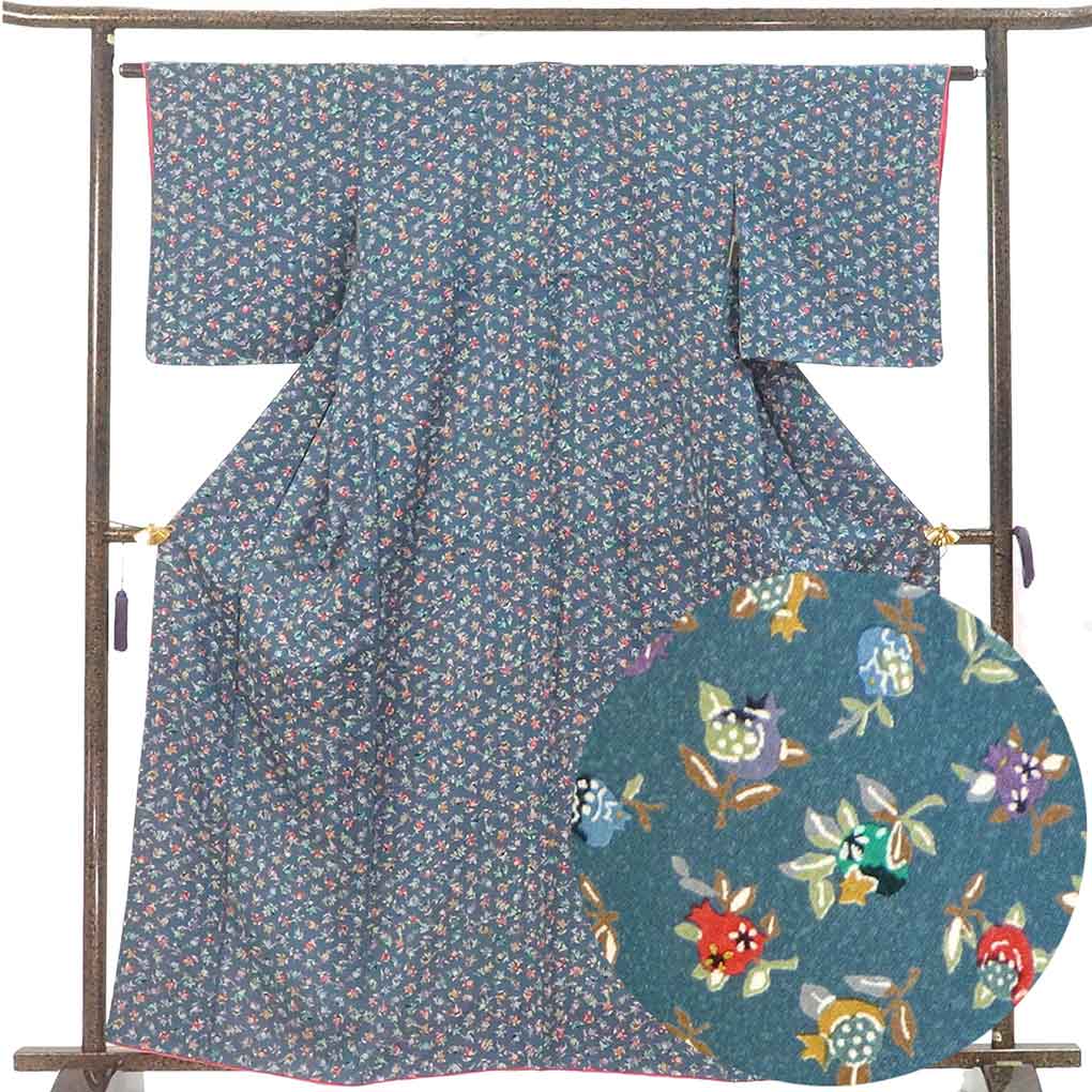 小紋 リサイクル着物 身丈162cm 裄63cm 前幅24cm 後幅30cm 袖丈49cm 袖幅33cm レディース 袷 花柄 裄Mサイズ 秋冬春用 正絹（シルク）ブルー 美品 リメイク リユース【ランクA】