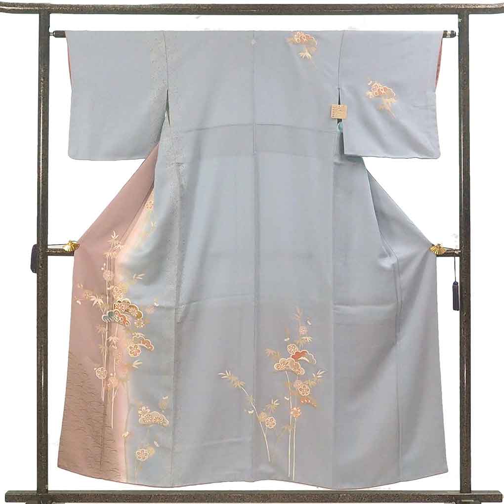 訪問着 リサイクル着物 身丈156cm 裄63cm 前幅24cm 後幅28.5cm 袖丈45cm 袖幅33cm レディース 袷 松竹梅 裄Mサイズ 秋冬春用 正絹（シルク）ブルー 美品 リメイク リユース【ランクA】