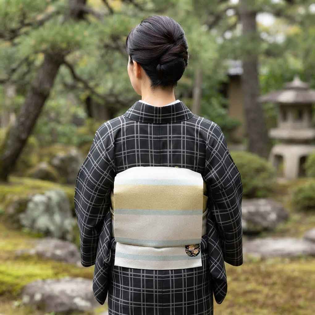 袋帯 リサイクル帯 幅31cm 長さ444cm レディース 横段柄 秋冬春用 正絹(シルク)シルバー 未使用品 リメイク リユース【ランクS】