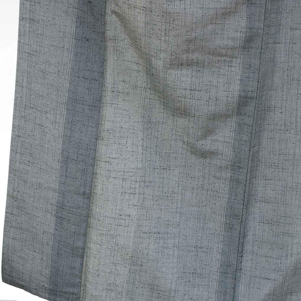紬 リサイクル着物 身丈160cm 裄65cm 前幅26cm 後幅30cm 袖丈49cm 袖幅32cm レディース 袷 ぼかし 裄Mサイズ 秋冬春用 正絹（シルク）グレー 美品 リメイク リユース【ランクA】