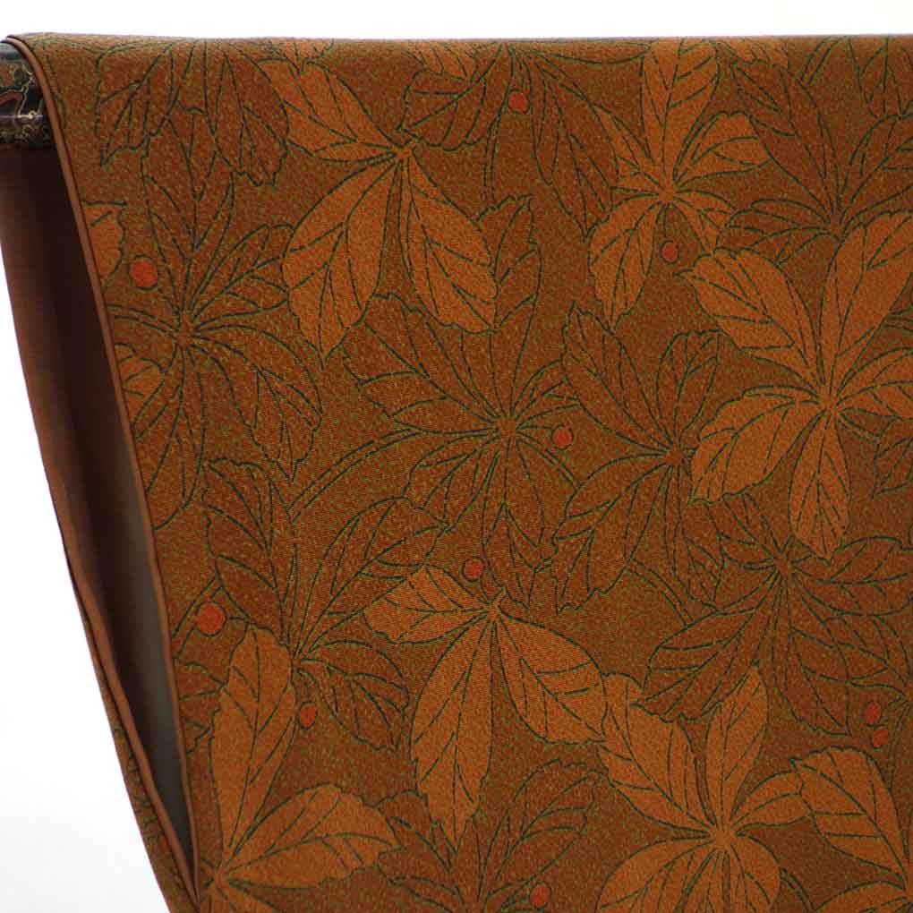 小紋 リサイクル着物 身丈157cm 裄63cm 前幅24cm 後幅28cm 袖丈49cm 袖幅32cm レディース 袷 植物 裄Mサイズ 秋冬春用 正絹（シルク）ブラウン やや難 リメイク リユース【ランクB】