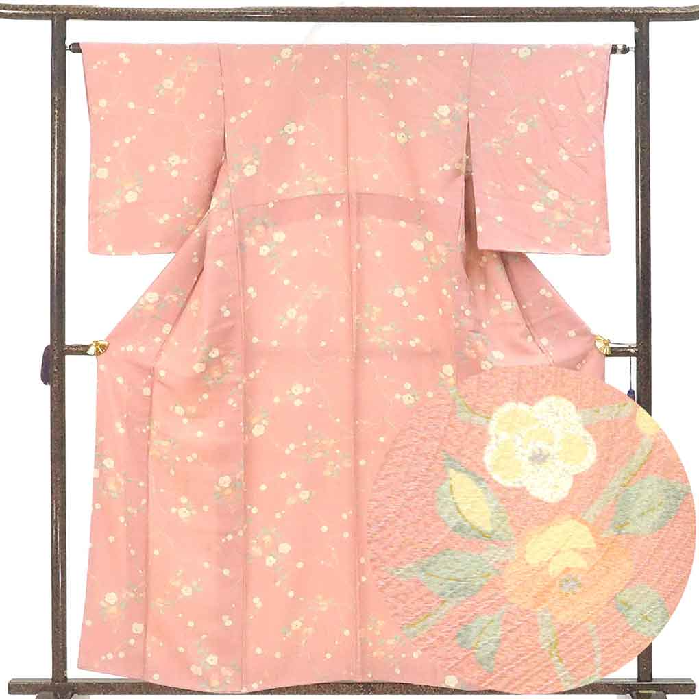 小紋 リサイクル着物 身丈159cm 裄64cm 前幅25cm 後幅28cm 袖丈53cm 袖幅32cm レディース 袷 梅柄 裄Mサイズ 秋冬春用 正絹(シルク)ピンク やや難 リメイク リユース【ランクB】