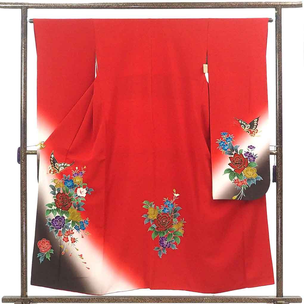 振袖 リサイクル着物 身丈155cm 裄65cm 前幅25cm 後幅30cm 袖丈101cm 袖幅32cm レディース 袷 蝶柄 裄Mサイズ 秋冬春用 正絹(シルク)レッド 美品 リメイク リユース【ランクA】