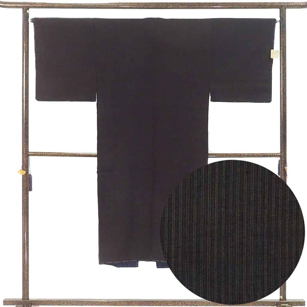 男物着物 リサイクル着物 身丈134cm 裄66cm 前幅25cm 後幅31cm 袖丈47cm 袖幅34cm メンズ 袷 縞 裄長 裄M-Lサイズ 秋冬春用 正絹（シルク）ブラウン 未使用品 リメイク リユース【ランクS】
