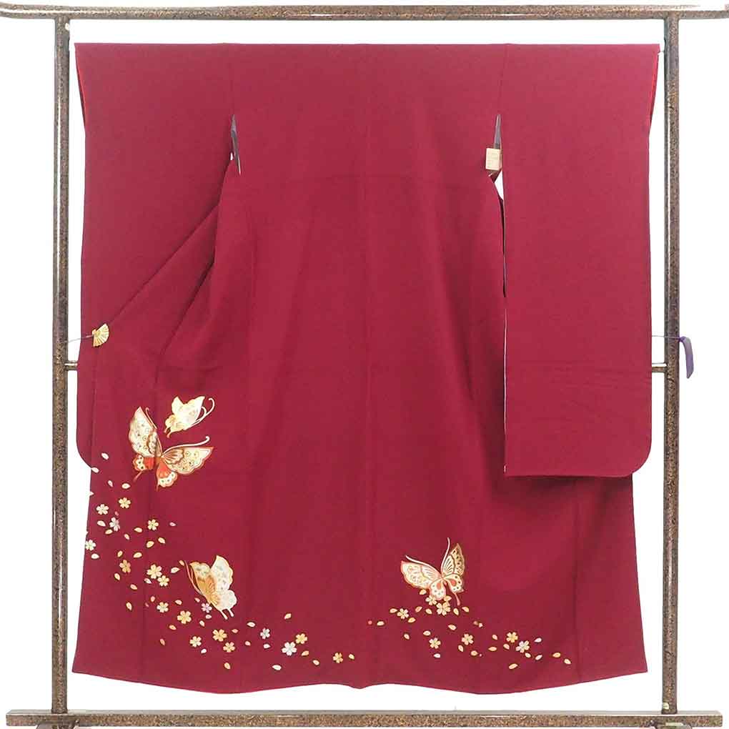 振袖 リサイクル着物 身丈154cm 裄67cm 前幅24cm 後幅29.5cm 袖丈100cm 袖幅34cm レディース 袷 蝶柄 裄長 裄Lサイズ 秋冬春用 正絹(シルク)レッド 美品 リメイク リユース【ランクA】