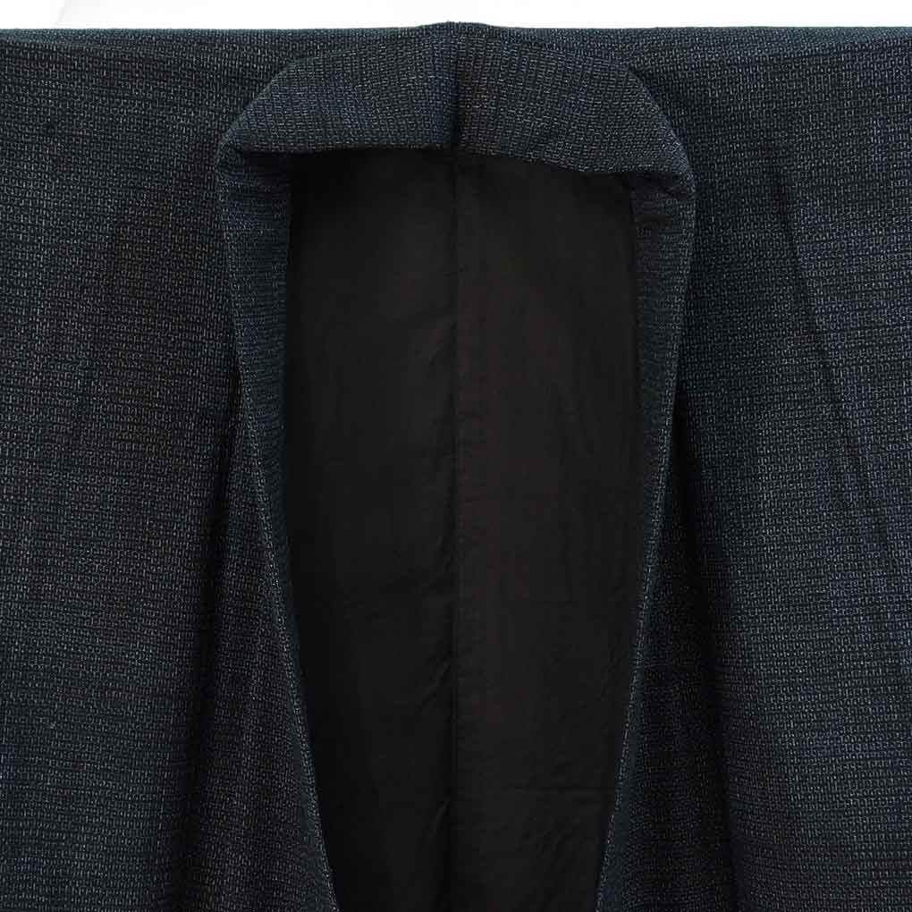男物着物 リサイクル着物 身丈138cm 裄68cm 前幅25cm 後幅31cm 袖丈51cm 袖幅34cm メンズ 袷 亀甲 裄長 裄Lサイズ 秋冬春用 正絹（シルク）ネイビー 未使用品 リメイク リユース【ランクS】