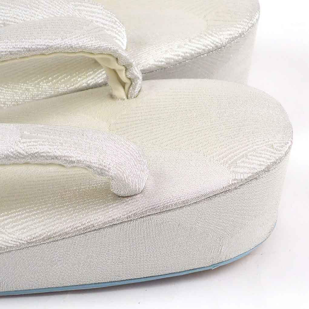 【新品】草履バッグセット／留袖や訪問着などフォーマル用にお使い下さい・結婚式用 フォーマル用