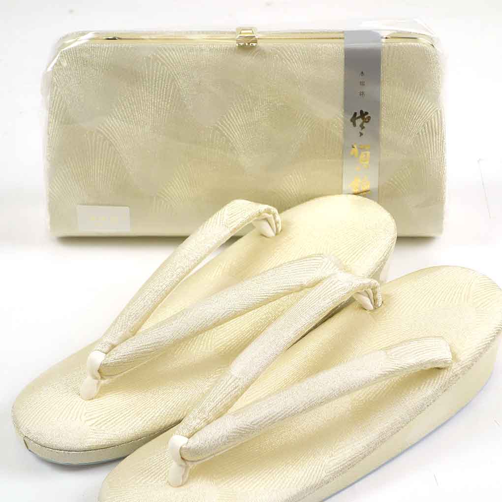 【新品】草履バッグセット／留袖や訪問着などフォーマル用にお使い下さい・結婚式用 フォーマル用