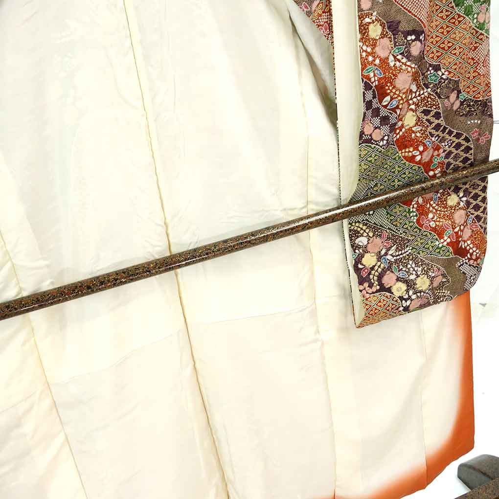 振袖 リサイクル着物 身丈153cm 裄67cm 前幅23cm 後幅29cm 袖丈102cm 袖幅34cm レディース 袷 道長 裄長 裄Lサイズ 秋冬春用 正絹（シルク）マルチカラー 美品 リメイク リユース【ランクA】