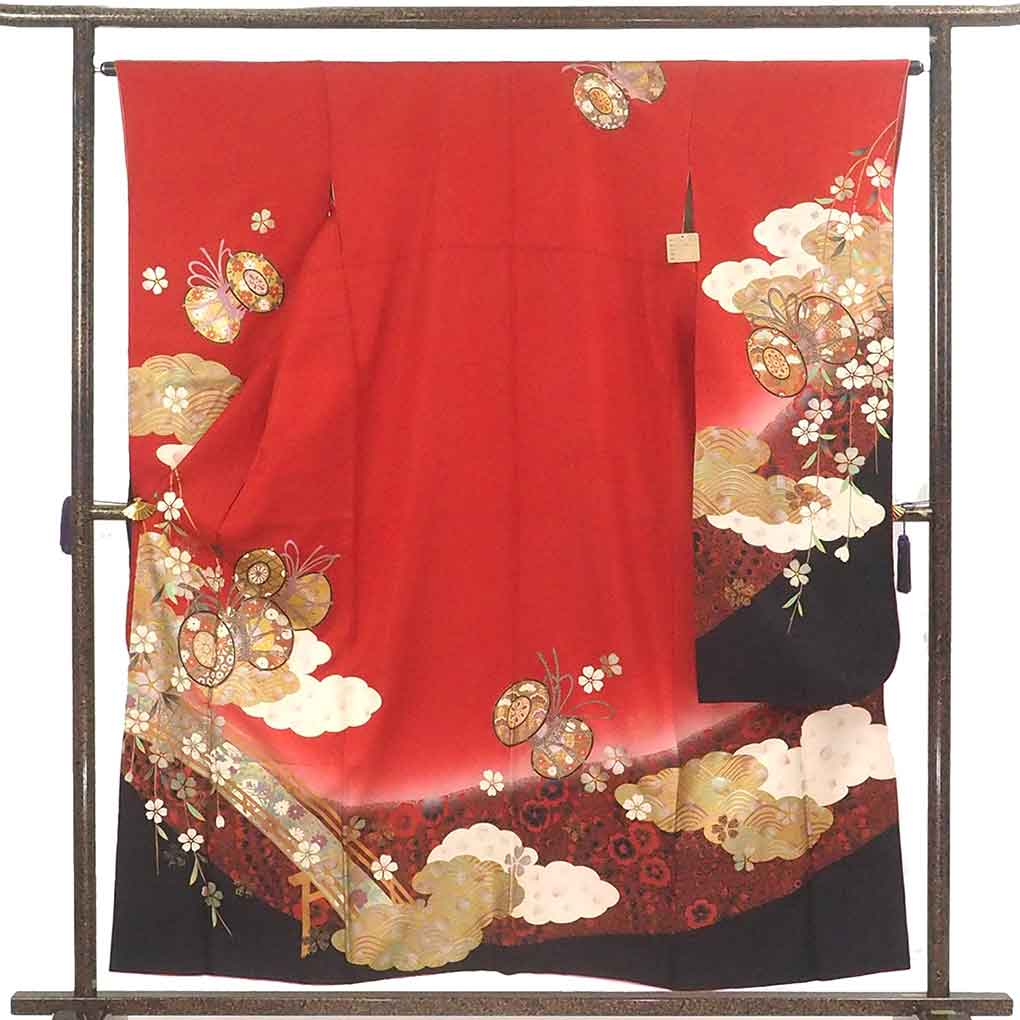 振袖 リサイクル着物 身丈157cm 裄69cm 前幅24cm 後幅29cm 袖丈107cm 袖幅34cm レディース 袷 椿 裄長 裄L-LLサイズ 秋冬春用 正絹（シルク）レッド 美品 リメイク リユース【ランクA】