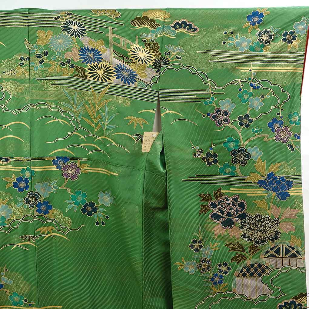 振袖 リサイクル着物 身丈156cm 裄63cm 前幅24cm 後幅28cm 袖丈106cm 袖幅33cm レディース 袷 金彩 裄Mサイズ 秋冬春用 正絹（シルク）グリーン 美品 リメイク リユース【ランクA】