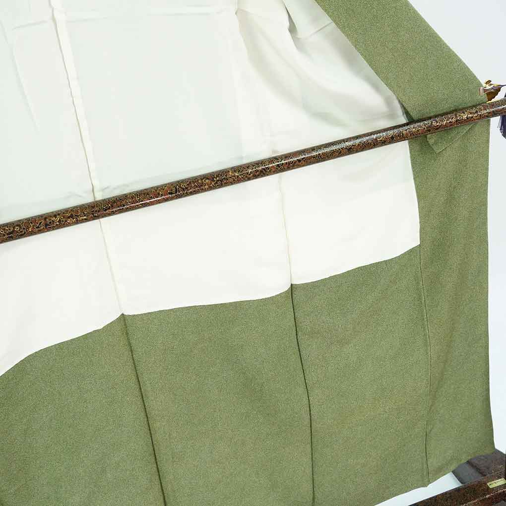 小紋 リサイクル着物 身丈159cm 裄65cm 前幅25cm 後幅29cm 袖丈48cm 袖幅33cm レディース 袷 鮫小紋 裄Mサイズ 秋冬春用 正絹（シルク）グリーン 美品 リメイク リユース【ランクA】
