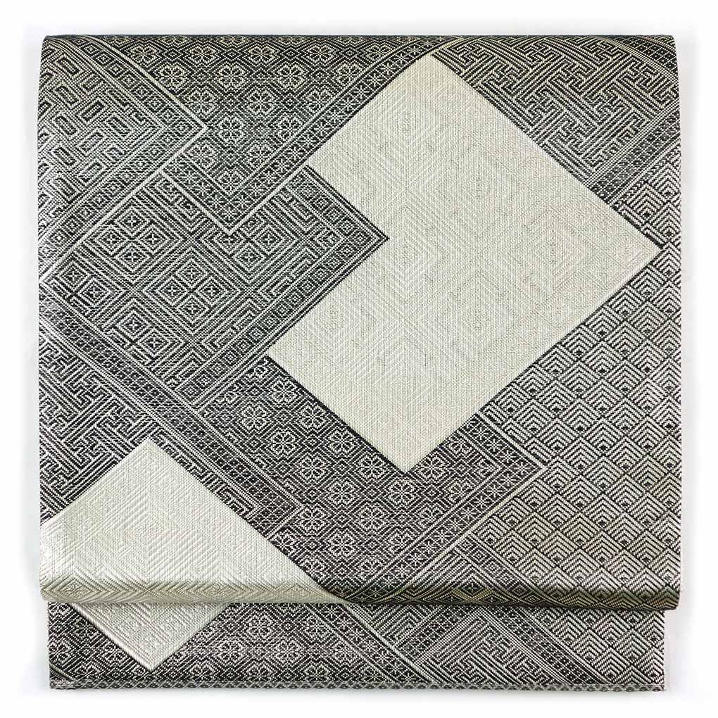 袋帯 リサイクル帯 幅31cm 長さ434cm レディース 連続模様 秋冬春用 正絹(シルク)ブラック 未使用品 リメイク リユース【ランクS】