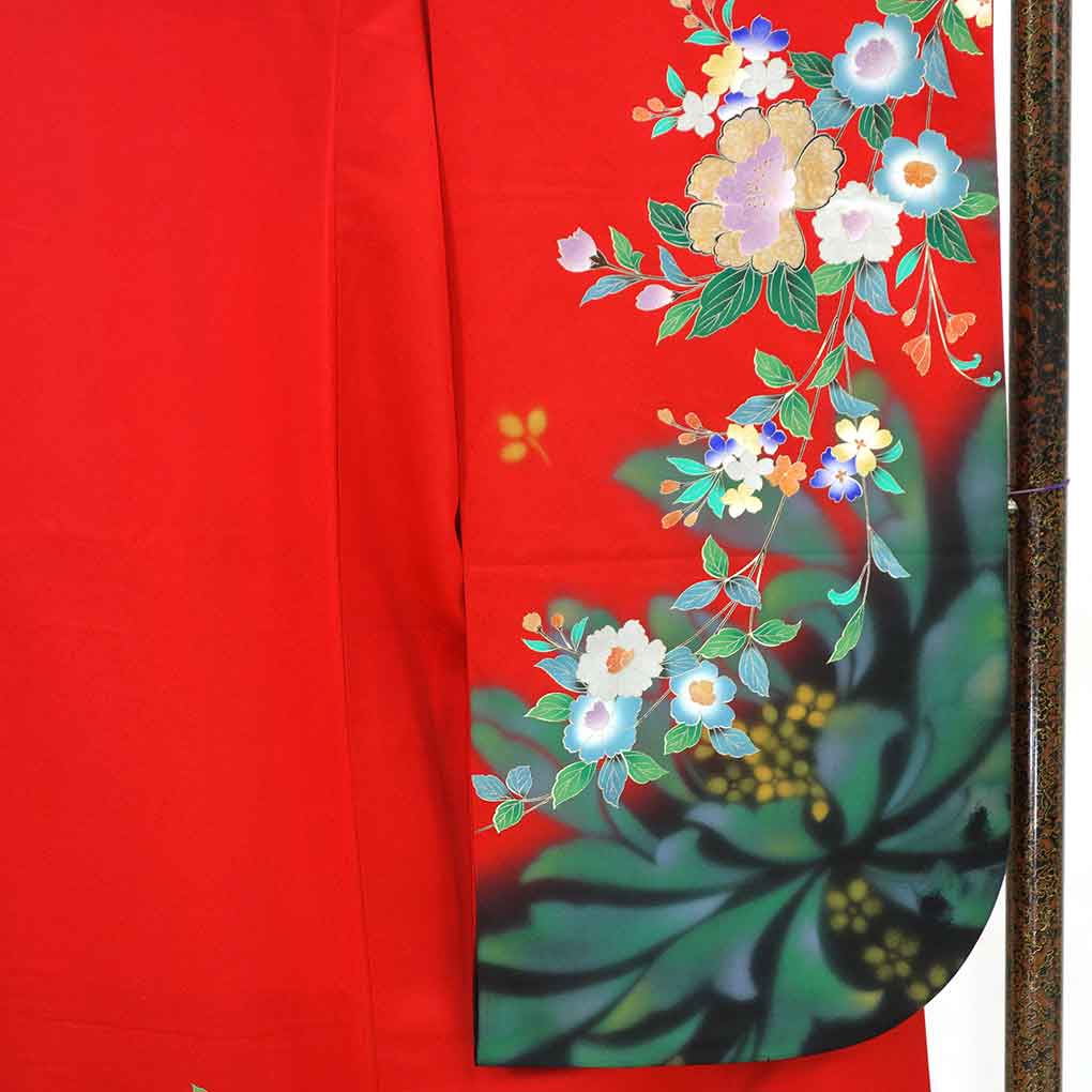 振袖 リサイクル着物 身丈160cm 裄67cm 前幅24cm 後幅30cm 袖丈109cm 袖幅35cm レディース 袷 花柄 裄長 裄Lサイズ 秋冬春用 正絹(シルク)レッド 美品 リメイク リユース【ランクA】