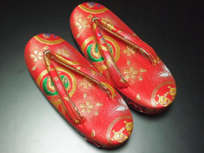 七五三礼装用女児草履【18.0cm／Mサイズ】【新品】