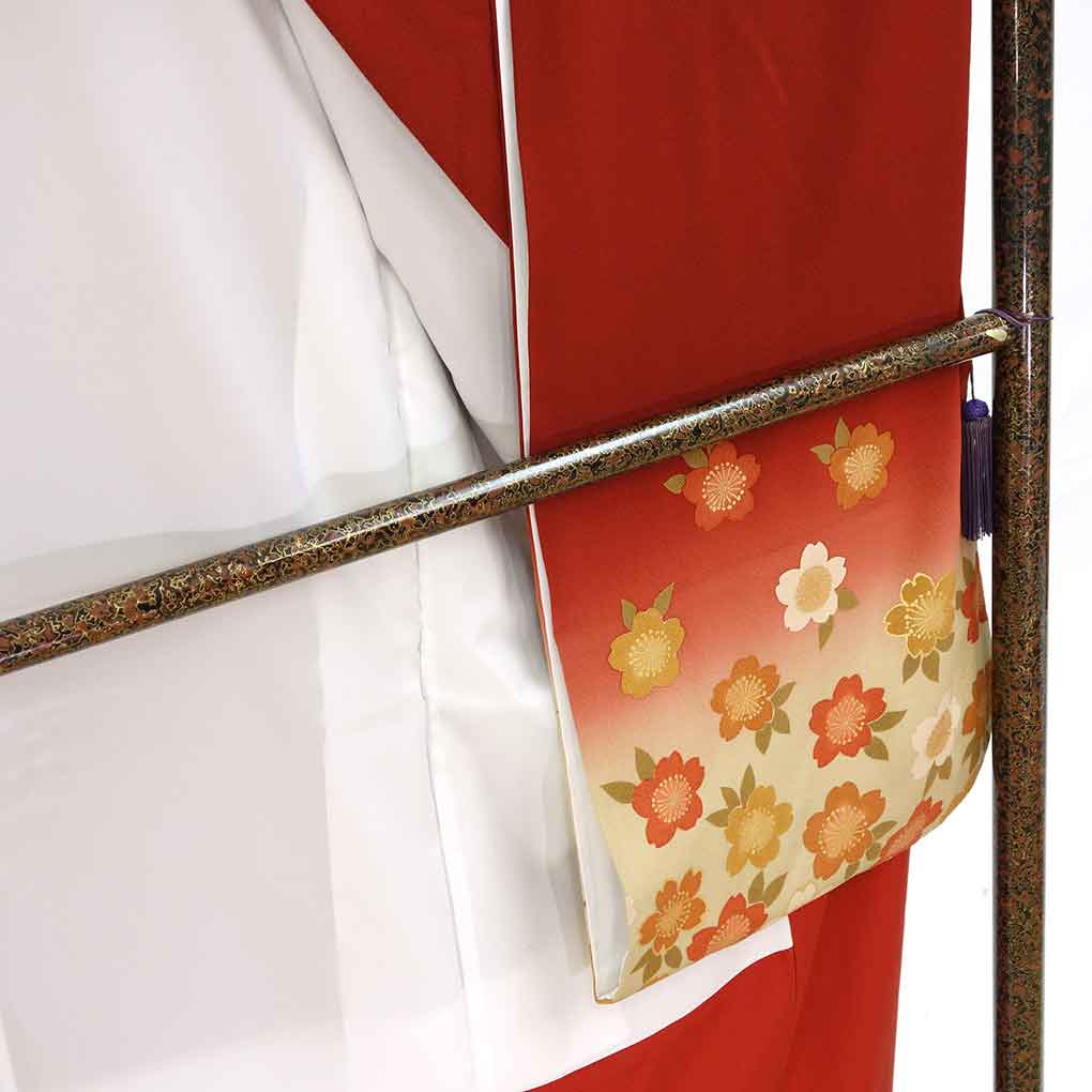 振袖 リサイクル着物 身丈176cm 裄73cm 前幅25cm 後幅30cm 袖丈113cm 袖幅36cm レディース 袷 桜 裄長 裄LLサイズ 秋冬春用 正絹（シルク）レッド トールサイズ 美品 リメイク リユース【ランクA】