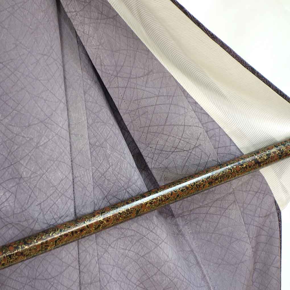 小紋 リサイクル着物 身丈159cm 裄63cm 前幅23cm 後幅30.5cm 袖丈47cm 袖幅32cm レディース 単衣 連続模様 裄Mサイズ 初夏・初秋用 正絹（シルク）パープル 未使用品 リメイク リユース【ランクS】