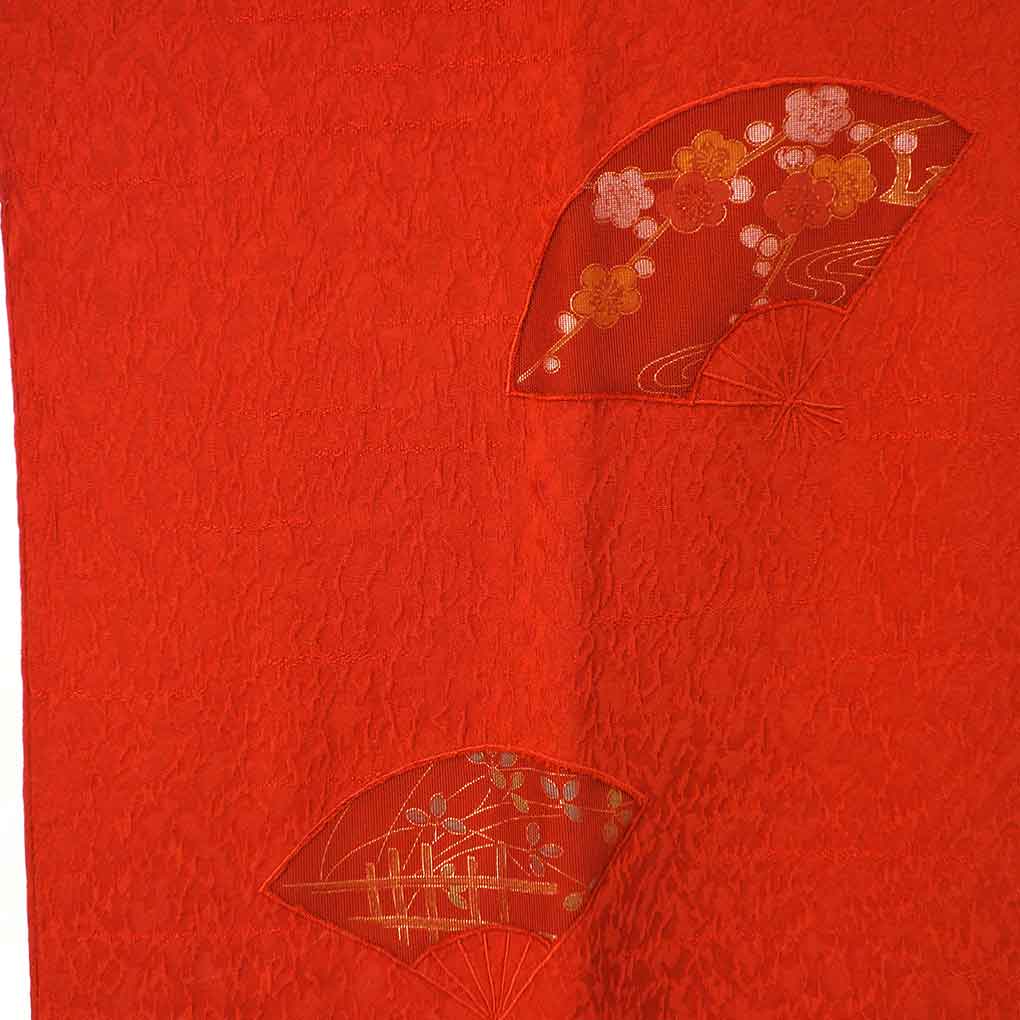 コート リサイクル着物 コート丈91cm 裄68cm 袖丈55cm 袖幅34.5cm レディース 袷 扇面 裄長 裄Lサイズ 秋冬春用 正絹（シルク）レッド 美品 リメイク リユース【ランクA】