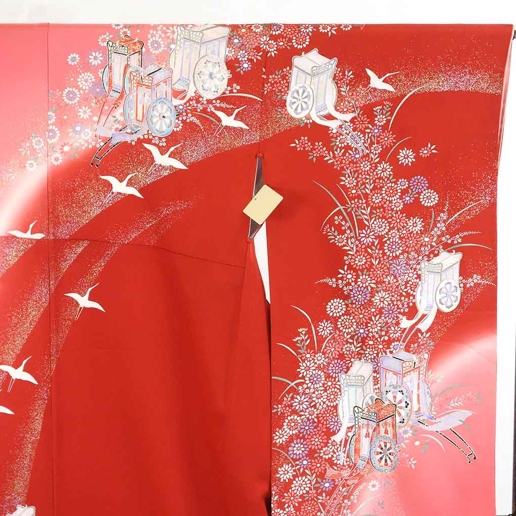 リサイクル 振袖 着物 身丈172cm 裄66cm 前幅23cm 後幅30.5cm 袖丈104cm 袖幅35cm レディース 袷 御所車 裄長 裄M-Lサイズ 秋冬春用 正絹（シルク）赤地 トールサイズ 美品 リサイクル リメイク リユース【ランクA】