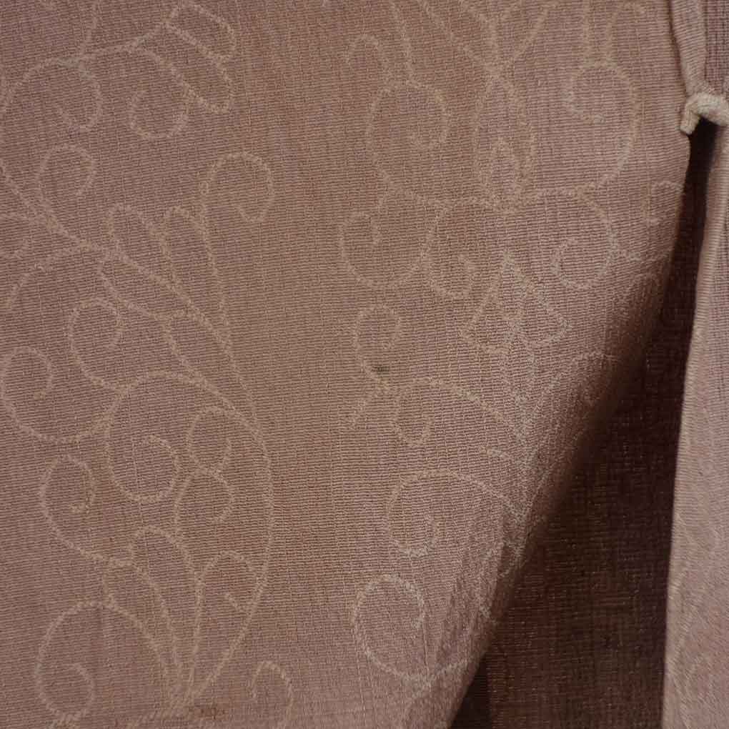 小紋 リサイクル着物 身丈149cm 裄62cm 前幅25cm 後幅30cm 袖丈47cm 袖幅32cm レディース 単衣 抽象柄 裄Sサイズ 初夏・初秋用 正絹（シルク）ピンク やや難 リメイク リユース【ランクB】