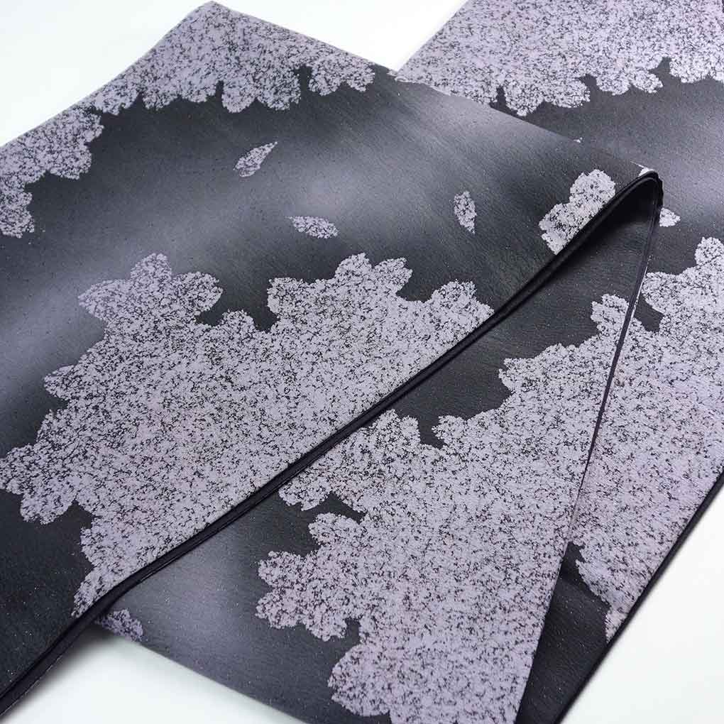 袋帯 リサイクル帯 幅30.5cm 長さ474cm レディース 桜 秋冬春用 正絹（シルク）ブラック 未使用品 リメイク リユース【ランクS】