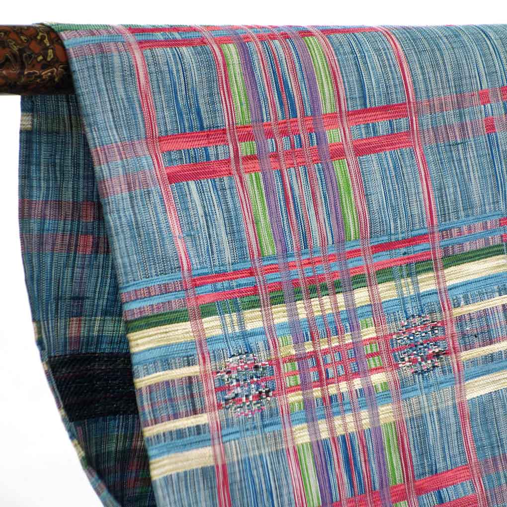 紬 リサイクル着物 身丈152cm 裄61cm 前幅23cm 後幅30cm 袖丈49cm 袖幅30.5cm レディース 単衣 格子 裄Sサイズ 初夏・初秋用 正絹(シルク)ブルー 美品 リメイク リユース【ランクA】