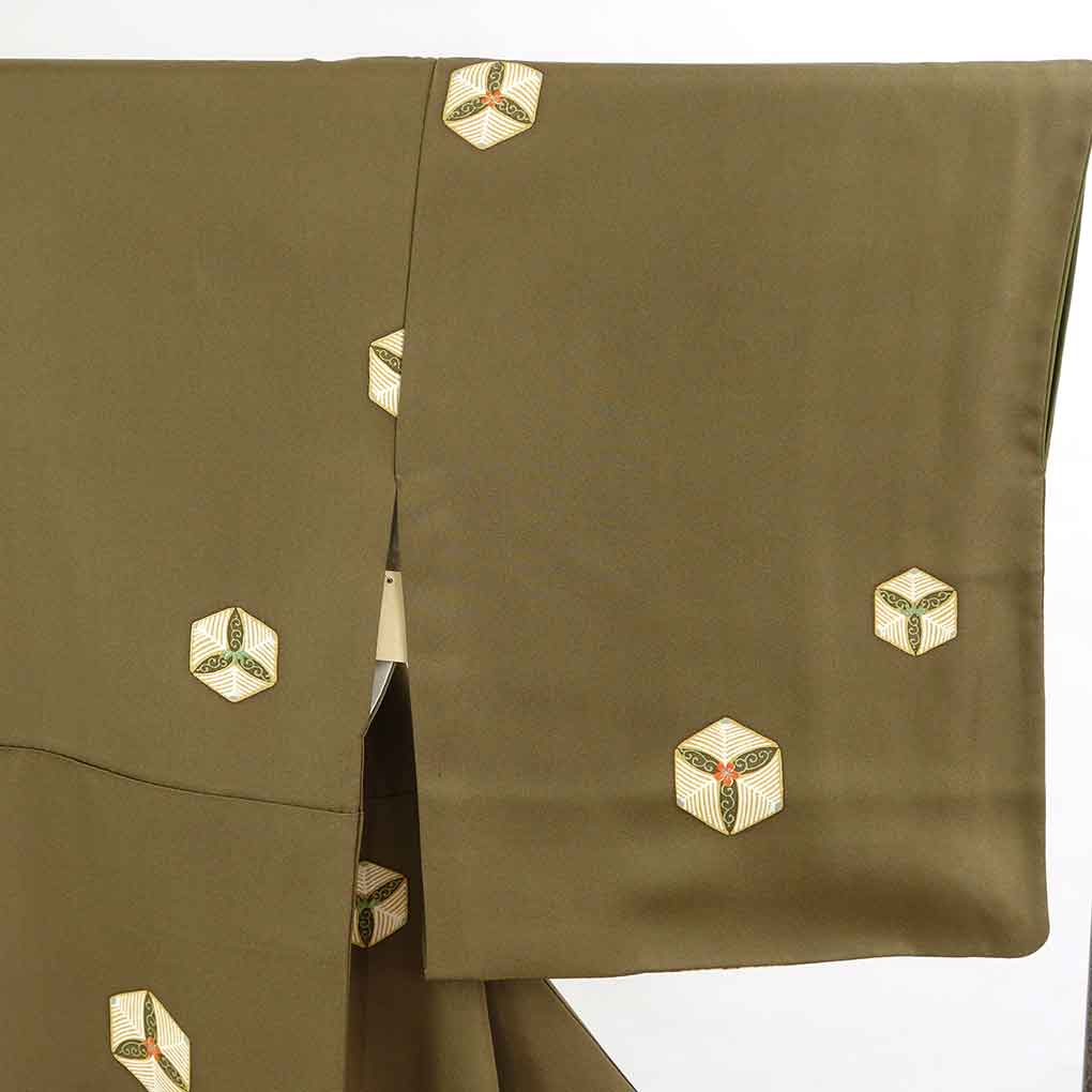 リサイクル着物 小紋 茶グリーン地 飛び柄 袷 正絹 着物 レディース  