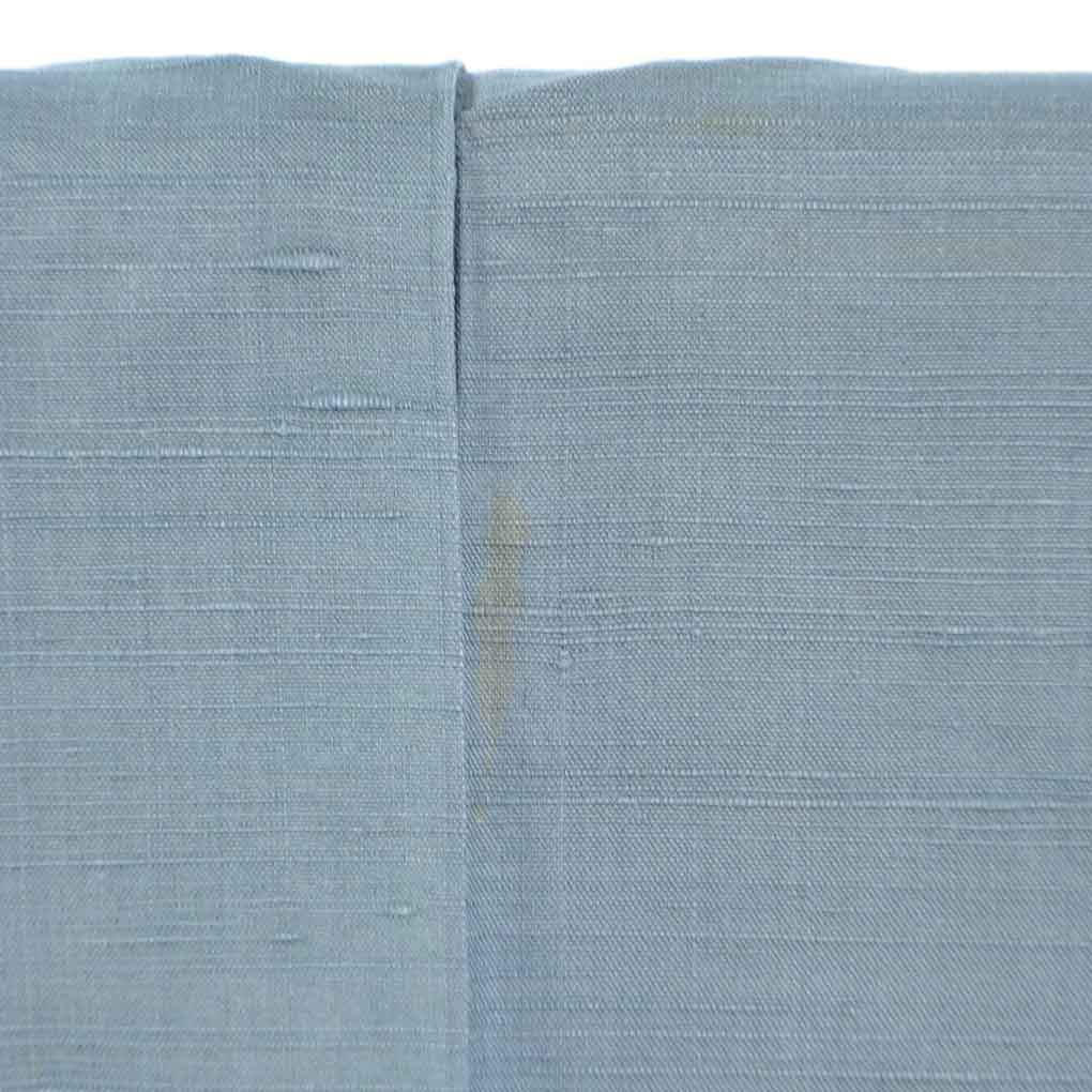 紬 リサイクル着物 身丈160cm 裄63cm 前幅25cm 後幅31cm 袖丈49cm 袖幅32.5cm レディース 袷 無地 裄Mサイズ 秋冬春用 正絹(シルク)ブルー やや難 リメイク リユース【ランクB】