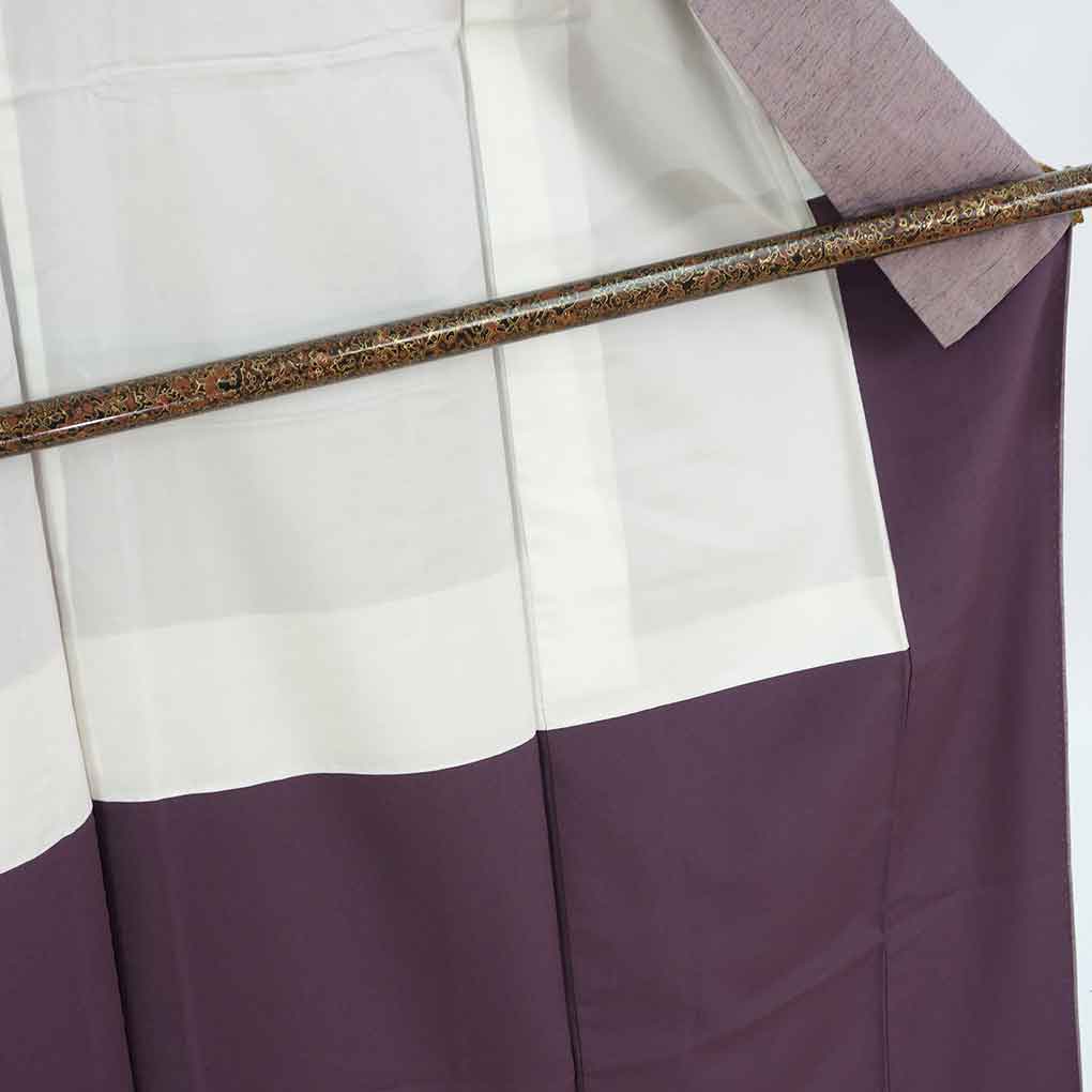 紬 リサイクル着物 身丈160cm 裄64cm 前幅23.5cm 後幅29cm 袖丈49cm 袖幅32cm レディース 袷 無地 裄Mサイズ 秋冬春用 正絹（シルク）パープル 美品 リメイク リユース【ランクA】