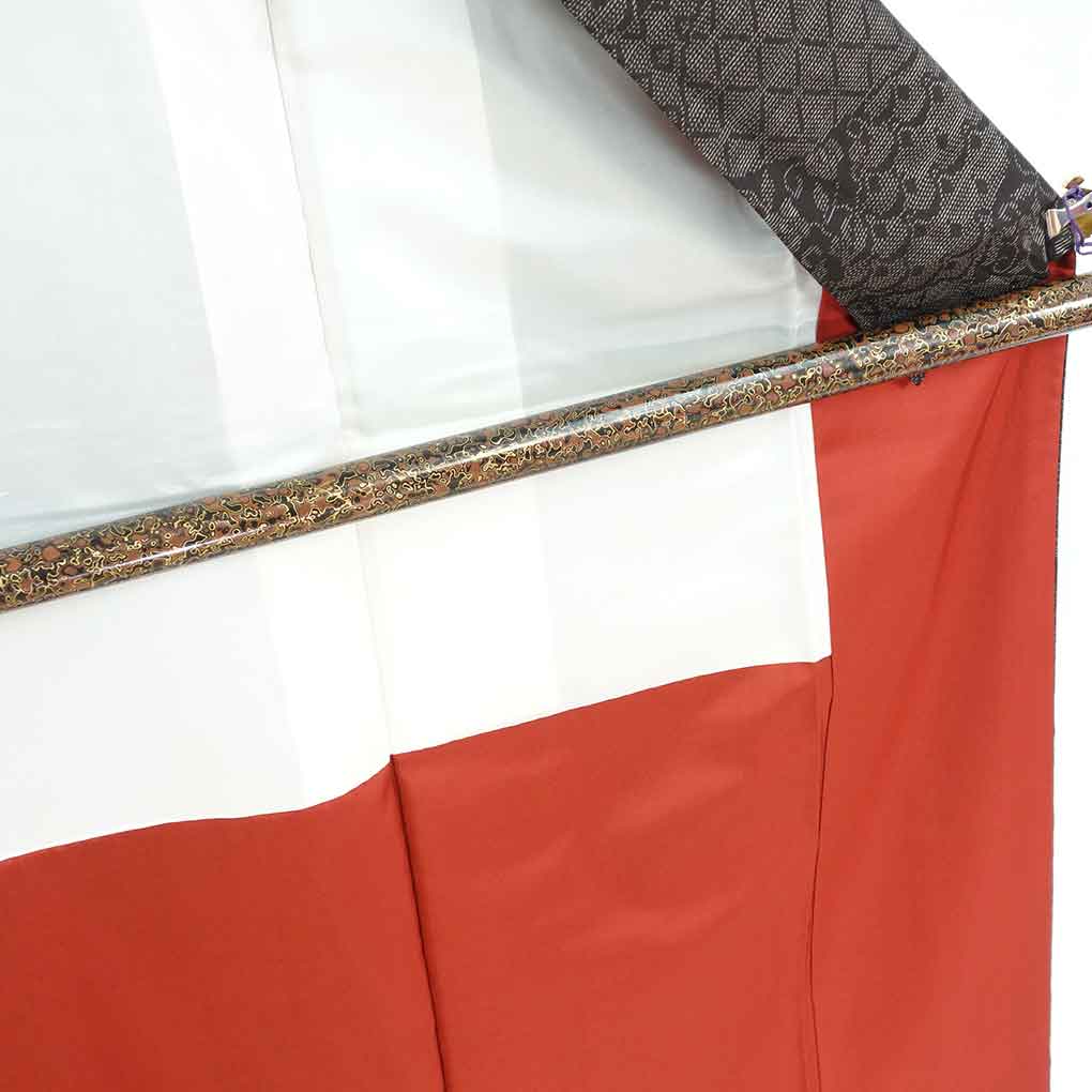 紬 リサイクル着物 身丈156cm 裄65cm 前幅22.5cm 後幅28.5cm 袖丈47cm 袖幅33cm レディース 袷 連続模様 裄Mサイズ 秋冬春用 正絹（シルク）ブラック 未使用品 大島紬 リメイク リユース【ランクS】