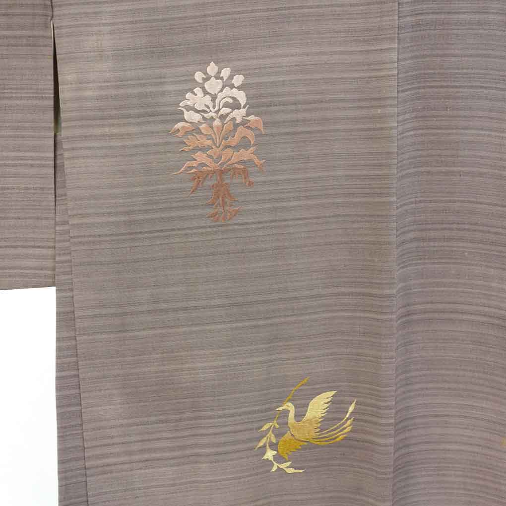 羽織 リサイクル着物 羽織丈78cm 裄62cm 袖丈47cm 袖幅31cm レディース 袷 刺繍 裄Sサイズ 秋冬春用 正絹（シルク）パープル やや難 リメイク リユース【ランクB】
