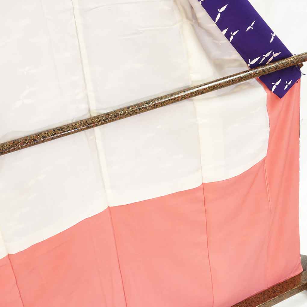 リサイクル着物 小紋 紫地 花柄 袷 正絹 着物 未使用品 レディース 秋冬春用 シルク パープル 裄SSサイズ リユース身丈163cm 裄60cm 前幅22cm 後幅28.5cm 袖丈48cm 袖幅31cm【ランクS】