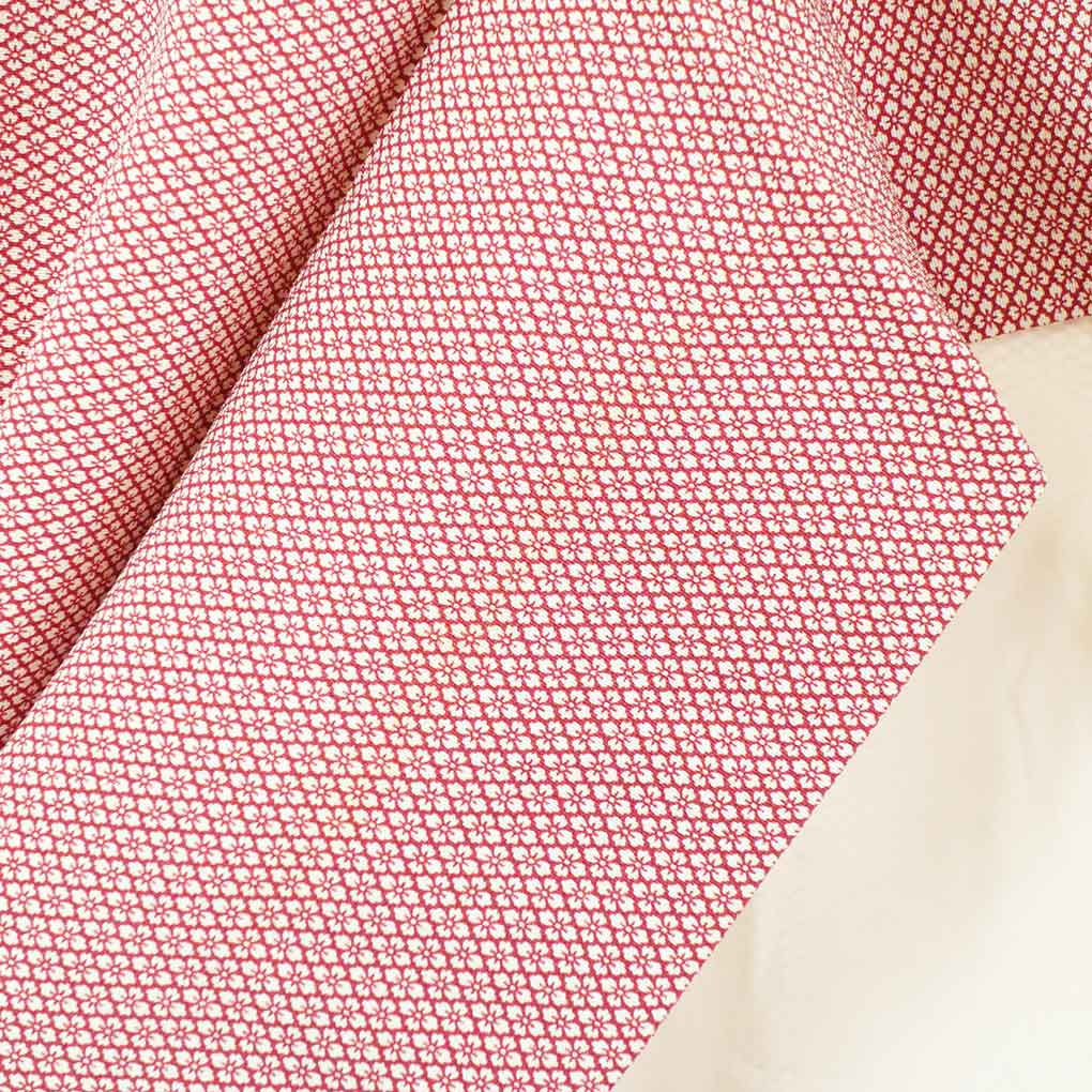 リサイクル着物 小紋正絹赤紫地花菱模様袷江戸小紋着物 レディース 秋冬春用 シルク レッド 裄SSサイズ身丈154cm 裄60cm 前幅23cm 後幅30cm 袖丈46cm【ランクB】