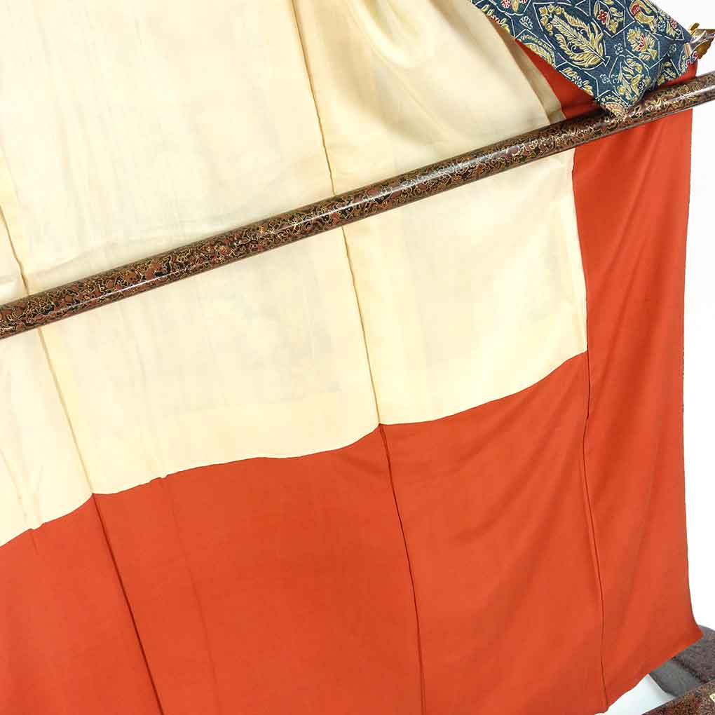 小紋 リサイクル着物 身丈158cm 裄64cm 前幅23.5cm 後幅29.5cm 袖丈48cm 袖幅32.5cm レディース 袷 植物 裄Mサイズ 秋冬春用 正絹（シルク）ネイビー やや難 リメイク リユース【ランクB】