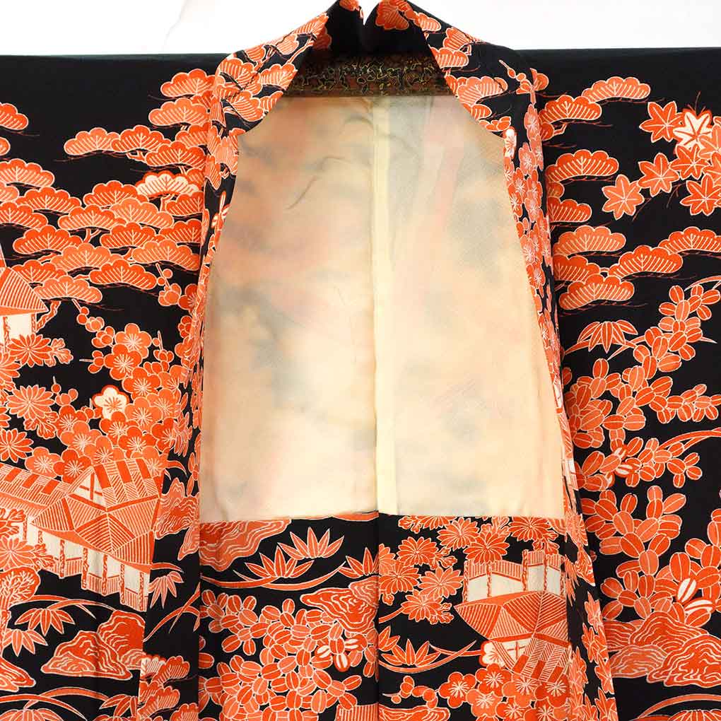 羽織 リサイクル着物 羽織丈72cm 裄62cm 袖丈48cm 袖幅33cm レディース 袷 花柄 裄Sサイズ 秋冬春用 正絹（シルク）ブラック 美品 リメイク リユース【ランクA】