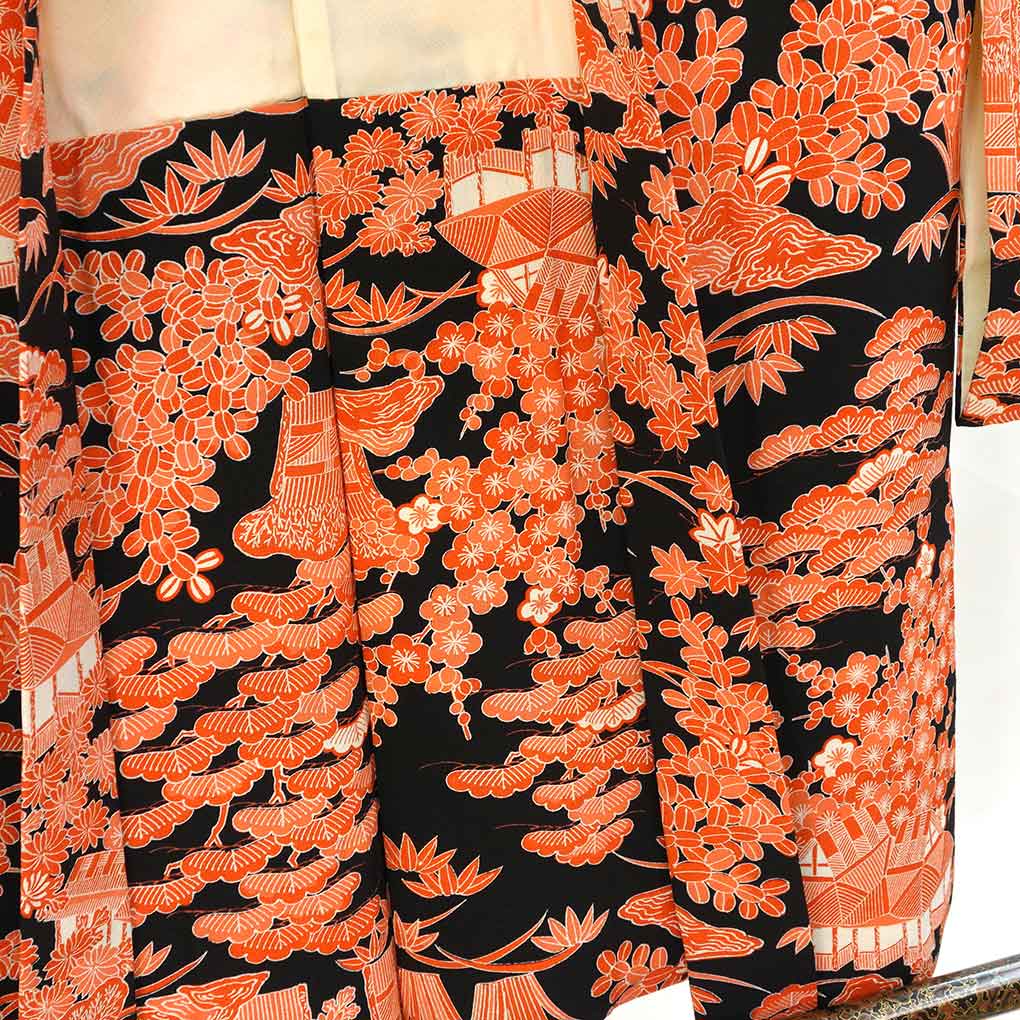 羽織 リサイクル着物 羽織丈72cm 裄62cm 袖丈48cm 袖幅33cm レディース 袷 花柄 裄Sサイズ 秋冬春用 正絹（シルク）ブラック 美品 リメイク リユース【ランクA】