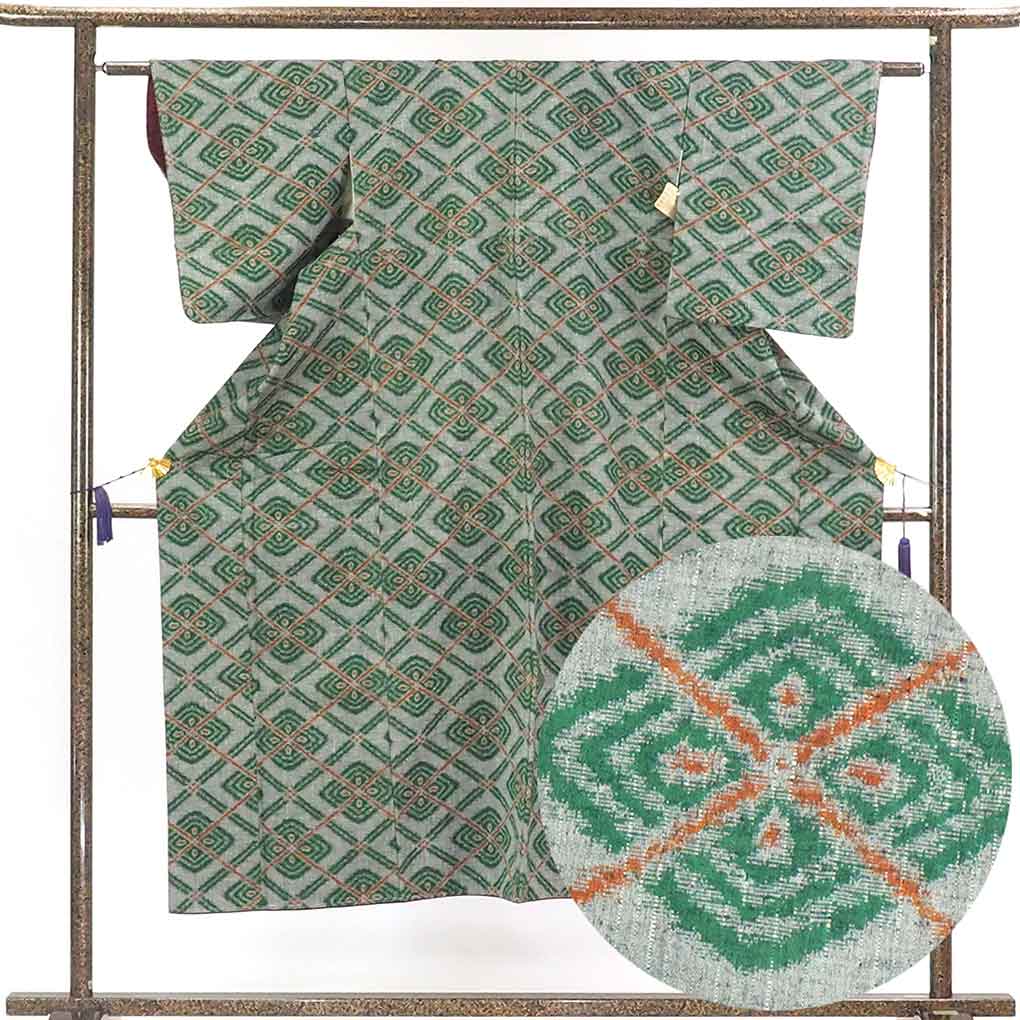 リサイクル 紬 グレー地 先染 正絹 着物 未使用品 レディース 秋冬春用 シルク グレー 裄SSサイズ身丈146cm 裄60cm 前幅22.5cm 後幅28cm 袖丈49cm【ランクS】