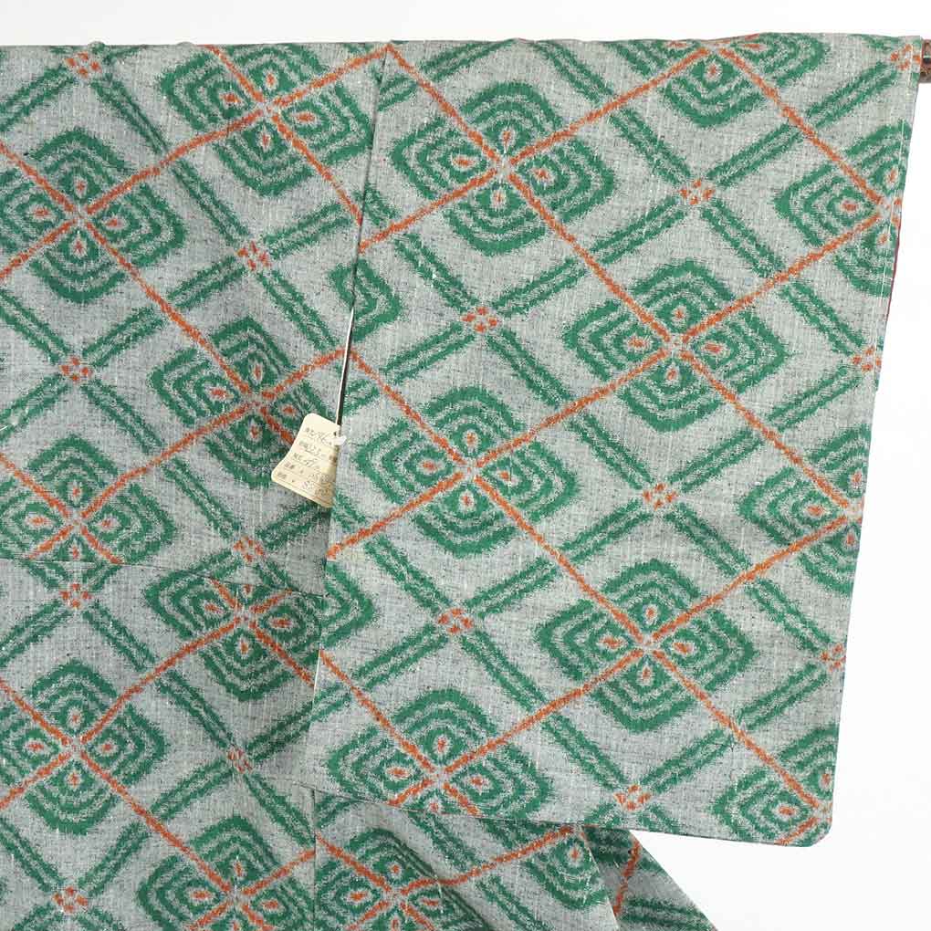 リサイクル 紬 グレー地 先染 正絹 着物 未使用品 レディース 秋冬春用 シルク グレー 裄SSサイズ身丈146cm 裄60cm 前幅22.5cm 後幅28cm 袖丈49cm【ランクS】