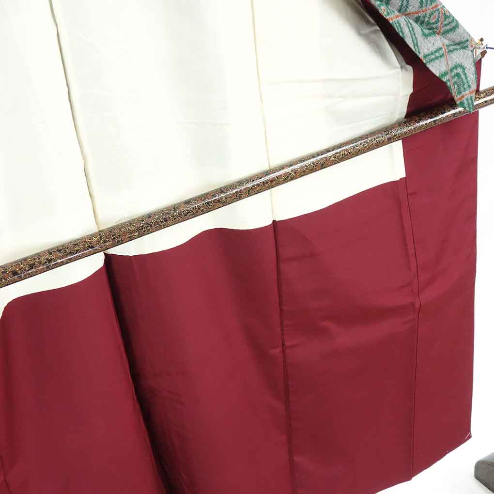 リサイクル 紬 グレー地 先染 正絹 着物 未使用品 レディース 秋冬春用 シルク グレー 裄SSサイズ身丈146cm 裄60cm 前幅22.5cm 後幅28cm 袖丈49cm【ランクS】