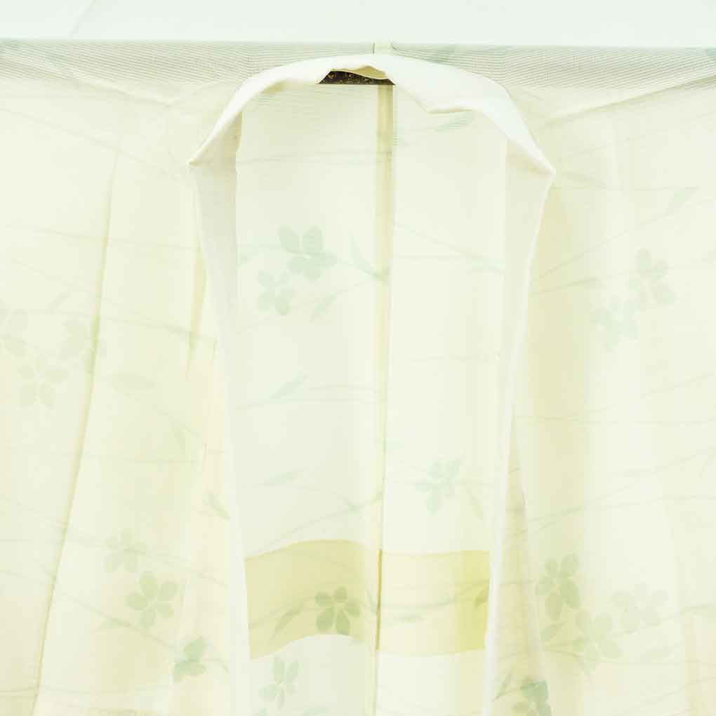 長襦袢 リサイクル着物 襦袢丈120cm 裄61cm 袖丈46cm 袖幅31cm レディース 花柄 裄Sサイズ 夏用 正絹（シルク）ホワイト やや難 リメイク リユース【ランクB】