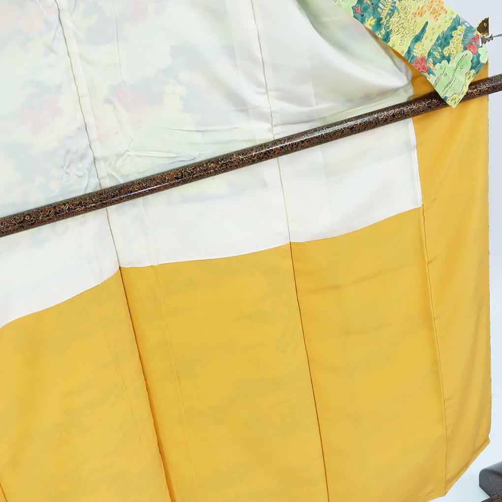 小紋 リサイクル着物 身丈154cm 裄63cm 前幅22.5cm 後幅28cm 袖丈52cm 袖幅32cm レディース 袷 風景画 裄Mサイズ 秋冬春用 正絹（シルク）グリーン 美品 リメイク リユース【ランクA】