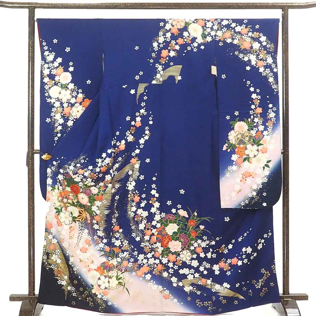 振袖 リサイクル着物 身丈167cm 裄66cm 前幅23cm 後幅29.5cm 袖丈106cm 袖幅34cm レディース 袷 花柄 裄長 裄M-Lサイズ 秋冬春用 正絹(シルク)ネイビー トールサイズ 美品 リメイク リユース【ランクA】