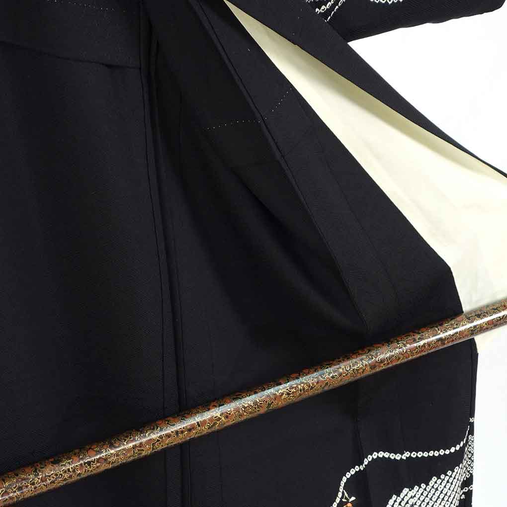 訪問着 リサイクル着物 身丈157cm 裄64cm 前幅24cm 後幅30cm 袖丈47cm 袖幅31.5cm レディース 単衣 絞り 裄Mサイズ 初夏・初秋用 正絹（シルク）ブラック やや難 リメイク リユース【ランクB】