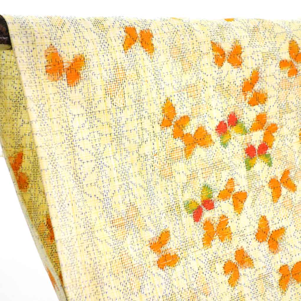 紬 リサイクル着物 身丈159cm 裄65cm 前幅24cm 後幅30.5cm 袖丈49cm 袖幅32.5cm レディース 単衣 蝶柄 裄Mサイズ 初夏・初秋用 正絹（シルク）イエロー 未使用品 リメイク リユース【ランクS】